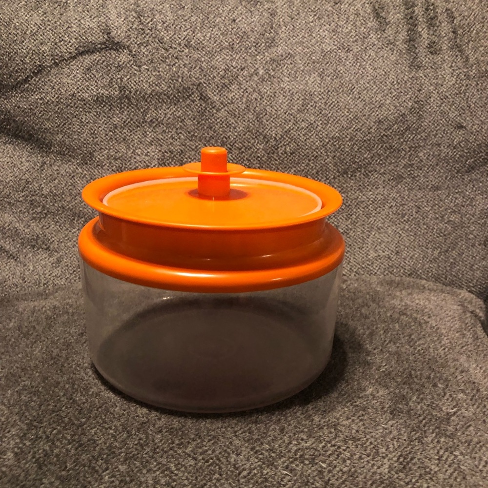 Vintage Tupperware 1481 Clear Canister 6 1/4 Cups Orange